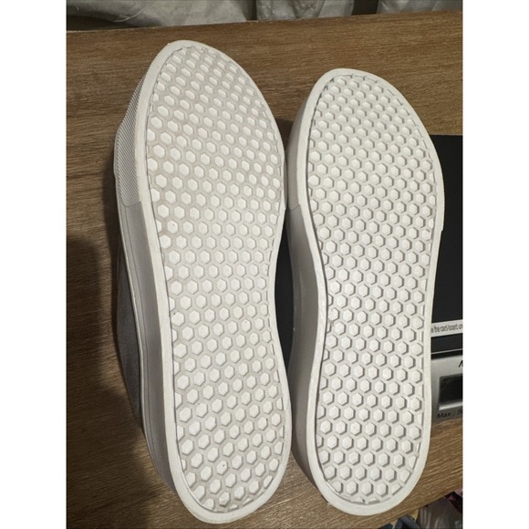 Sam‎ Edelman Gray Pom Pom Leya Slip On Suede Sneakers Size 7m New - Picture 8 of 8